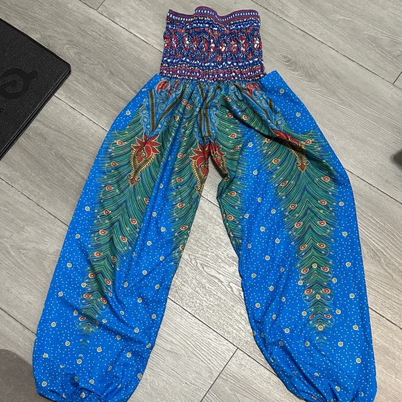 lu’s chic Pants - Lu’s Chic Bohemian Blue Peacock Print Pants one size